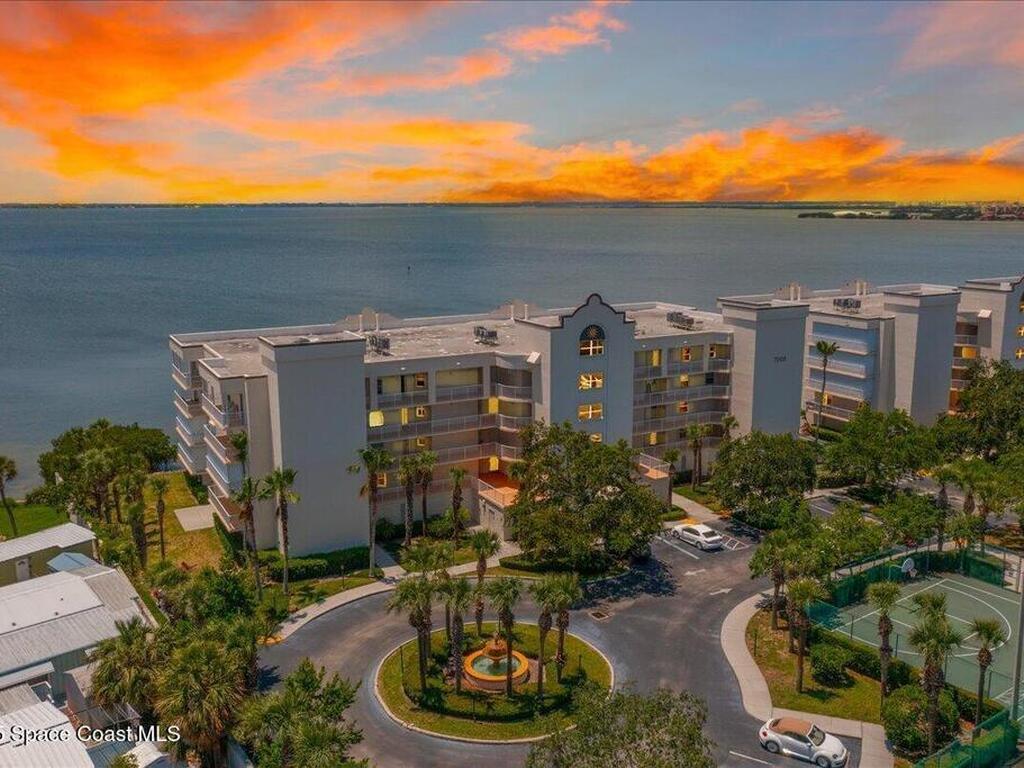7008 Sevilla Court, Cape Canaveral, FL 32920