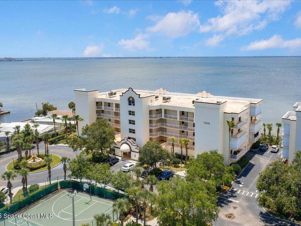 7008 Sevilla Court, Cape Canaveral, FL 32920