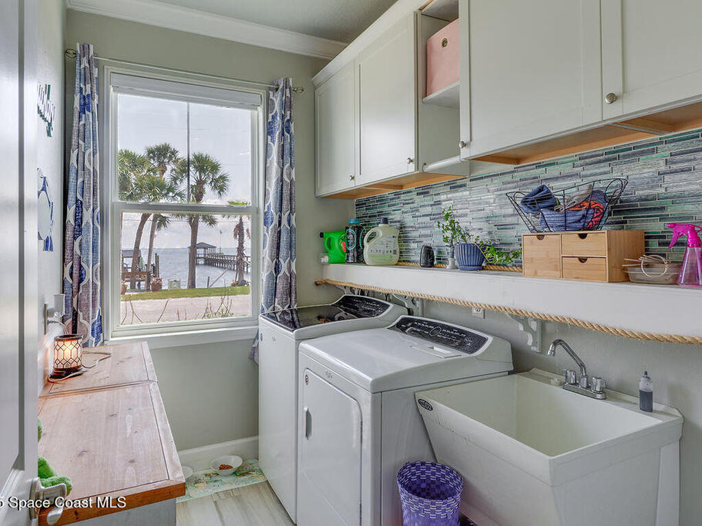 5250 Riveredge Drive, Titusville, FL 32780