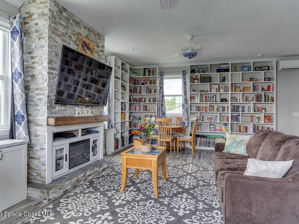 5250 Riveredge Drive, Titusville, FL 32780