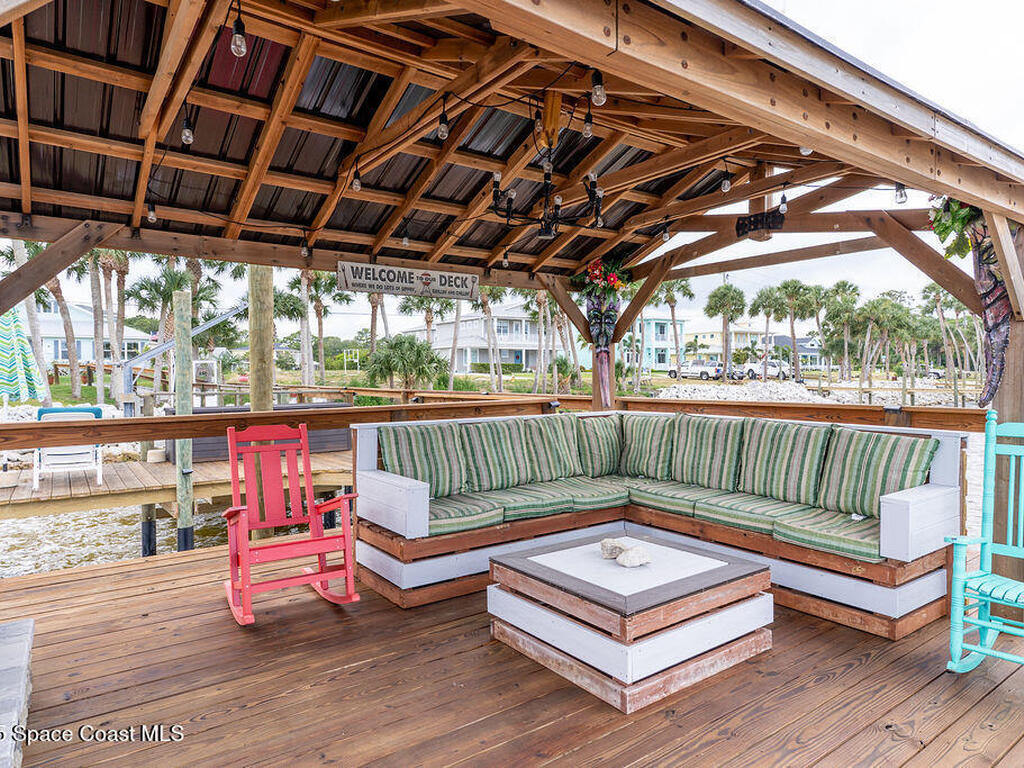 5250 Riveredge Drive, Titusville, FL 32780