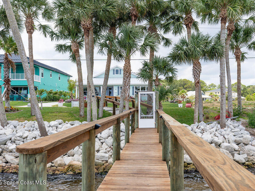 5250 Riveredge Drive, Titusville, FL 32780