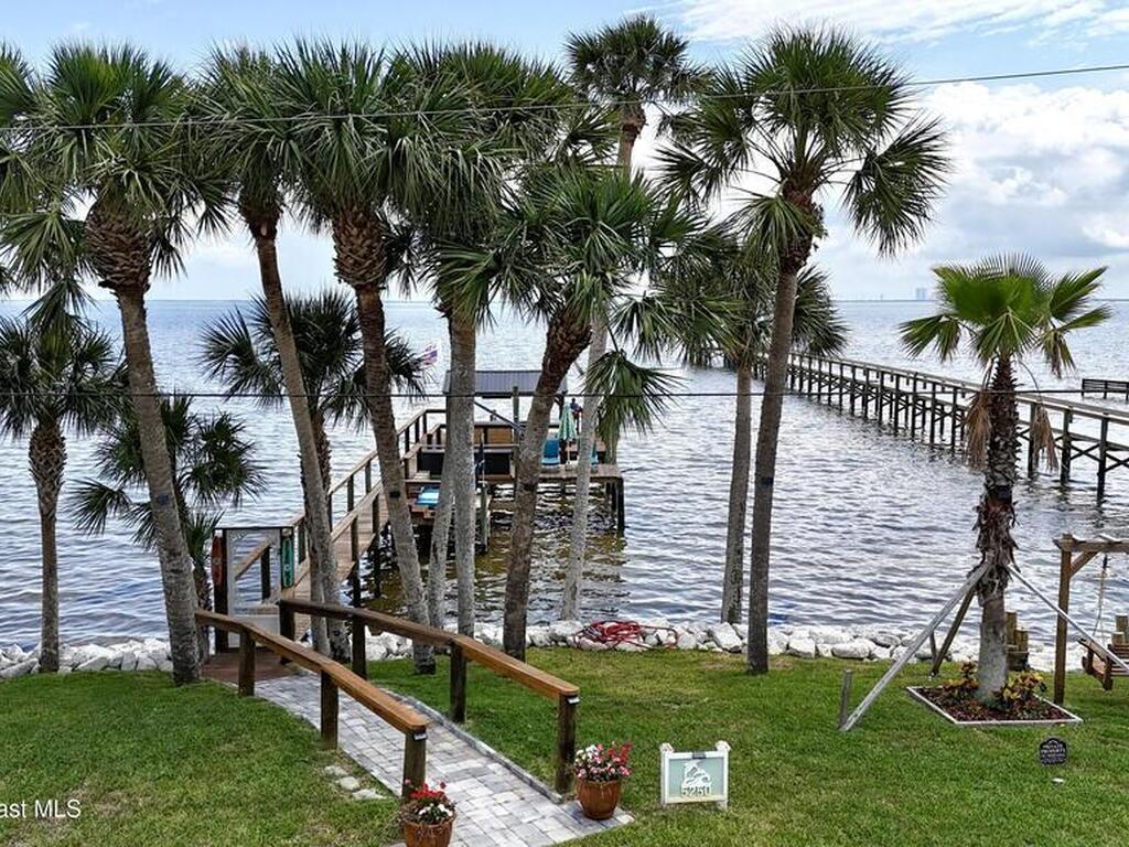 5250 Riveredge Drive, Titusville, FL 32780