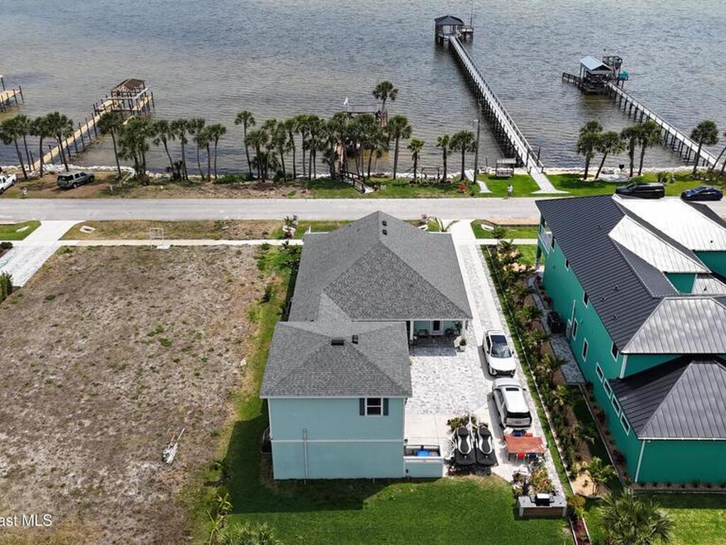 5250 Riveredge Drive, Titusville, FL 32780