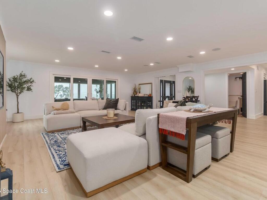 711 Indian River Drive, Cocoa, FL 32922