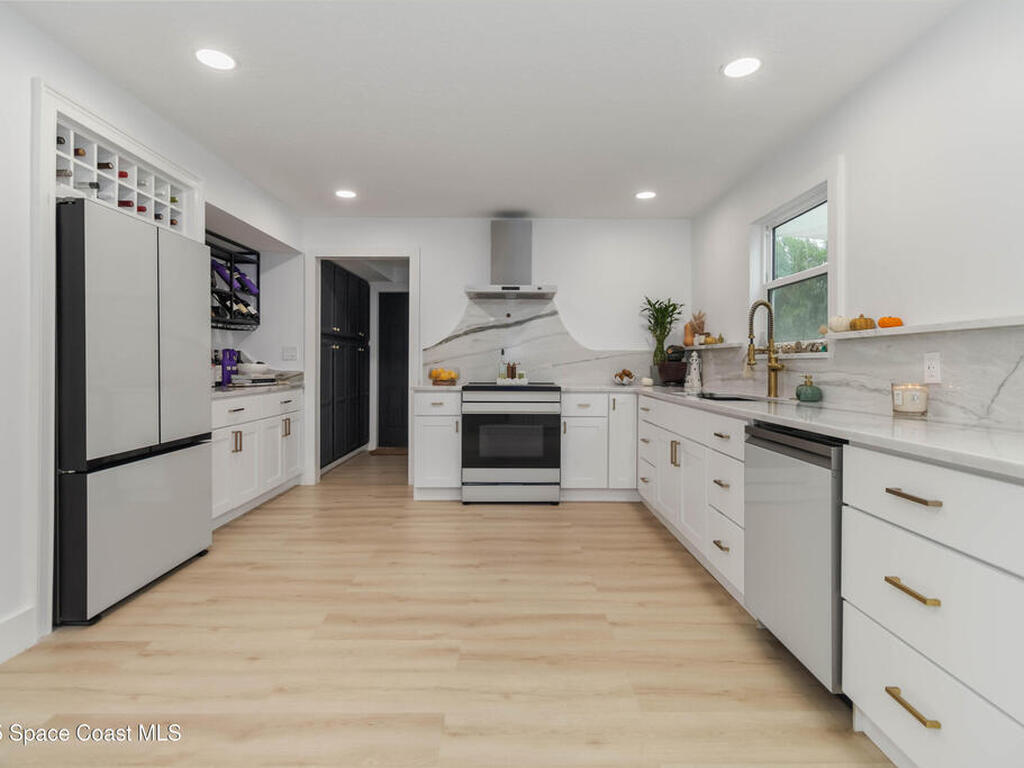 711 Indian River Drive, Cocoa, FL 32922