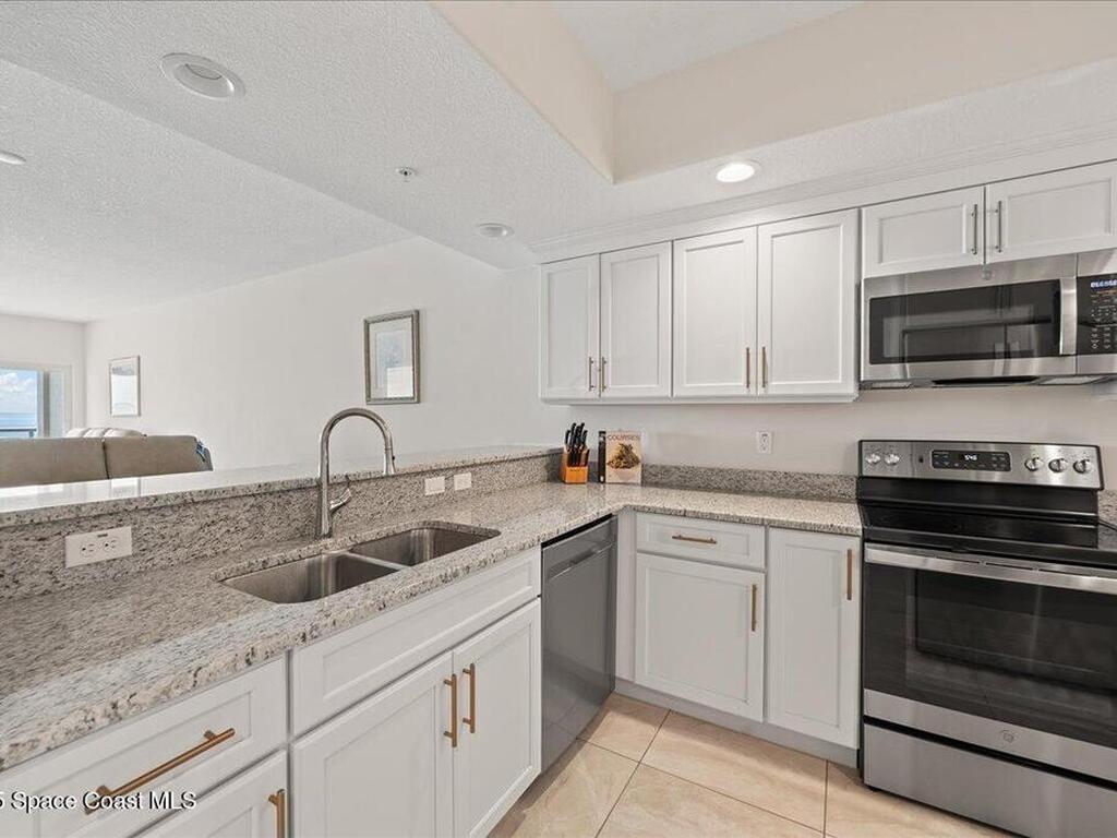 1825 Riverside Drive, Titusville, FL 32780