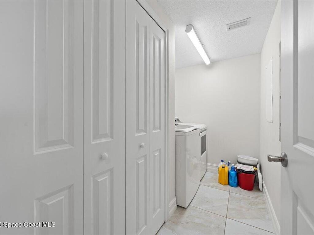 1825 Riverside Drive, Titusville, FL 32780