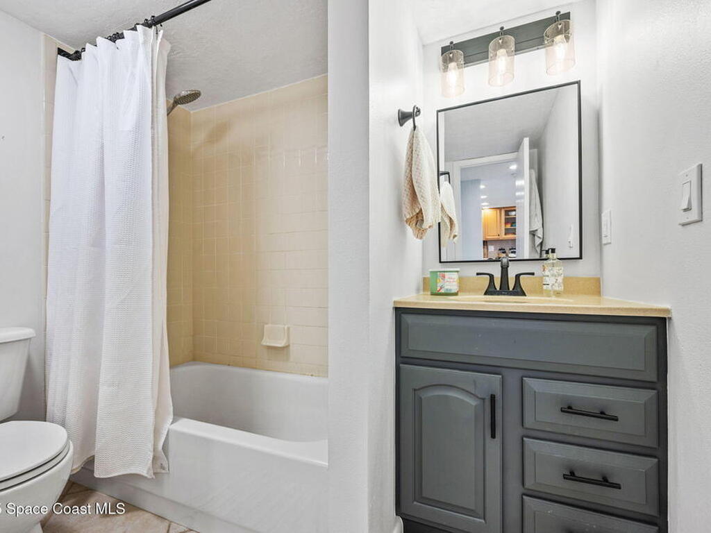 3901 Dixie Highway, Palm Bay, FL 32905