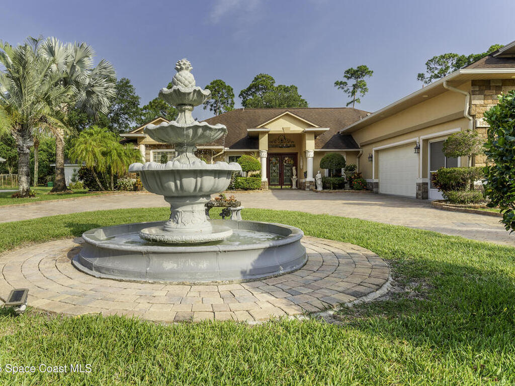 1866 Amberwood Drive, Palm Bay, FL 32909