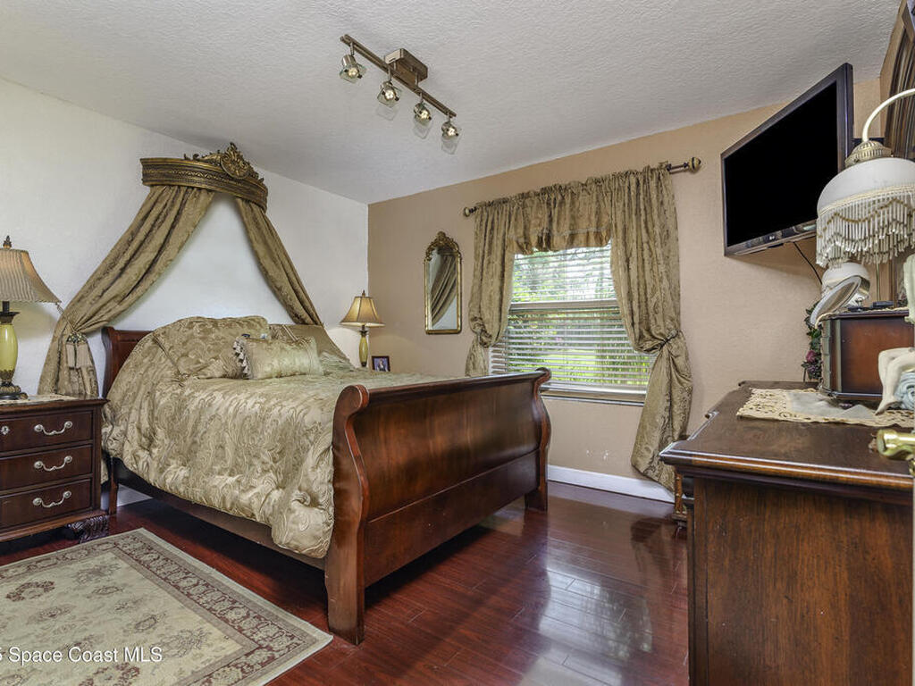 1866 Amberwood Drive, Palm Bay, FL 32909