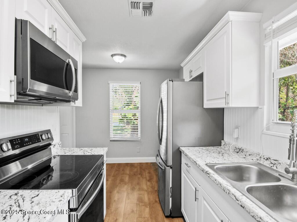 1325 17th Court, Vero Beach, FL 32962