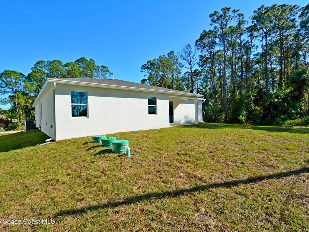 883 Parrotfish Street, Palm Bay, FL 32908