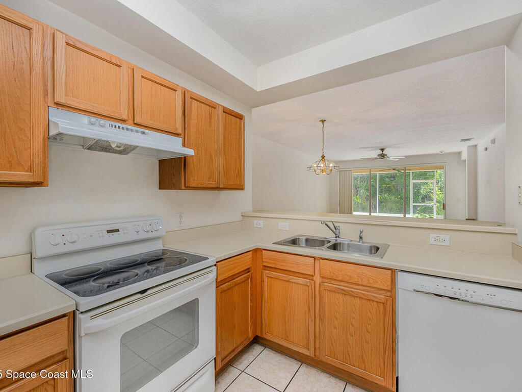 401 Trotter Lane, Suntree, FL 32940