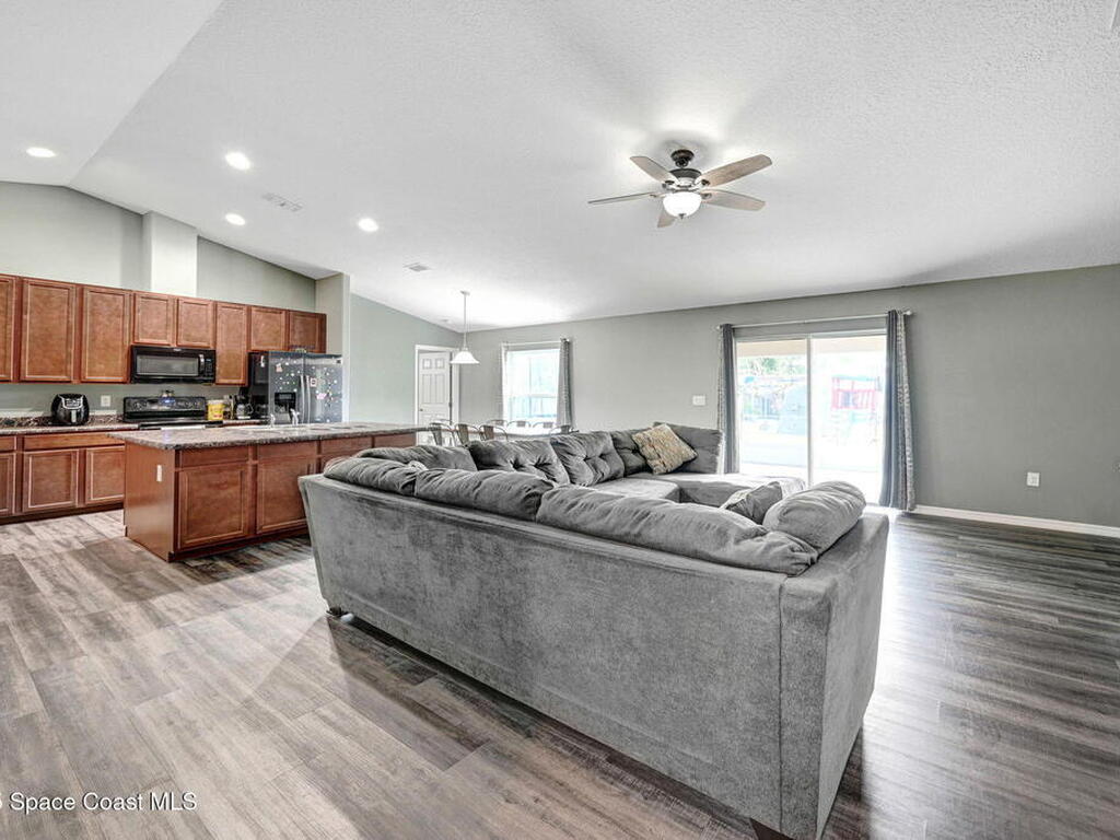 870 Buchanan Avenue, Palm Bay, FL 32909