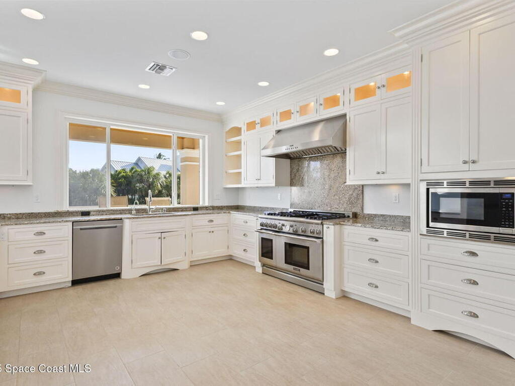 2275 Genesea Lane, Vero Beach, FL 32963