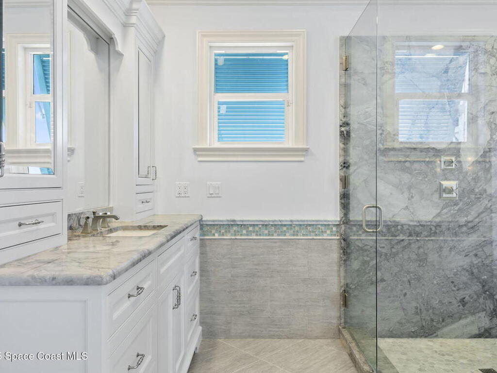 2275 Genesea Lane, Vero Beach, FL 32963