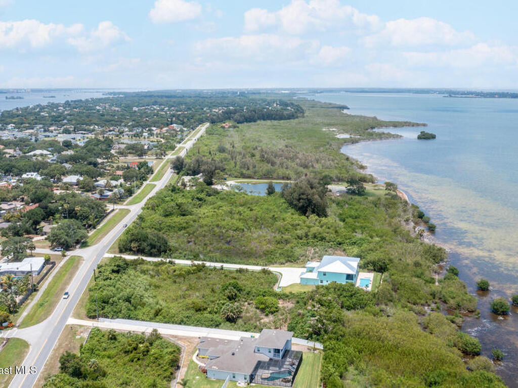 3660 S Courtenay Parkway, Merritt Island, FL 32952