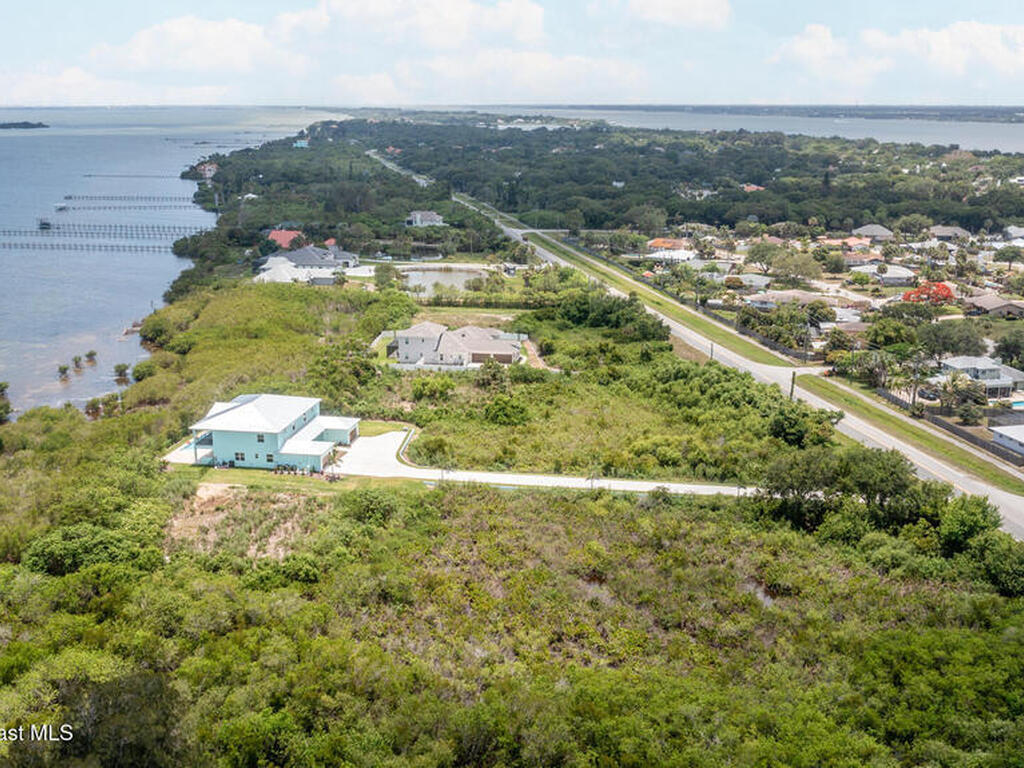 3660 S Courtenay Parkway, Merritt Island, FL 32952