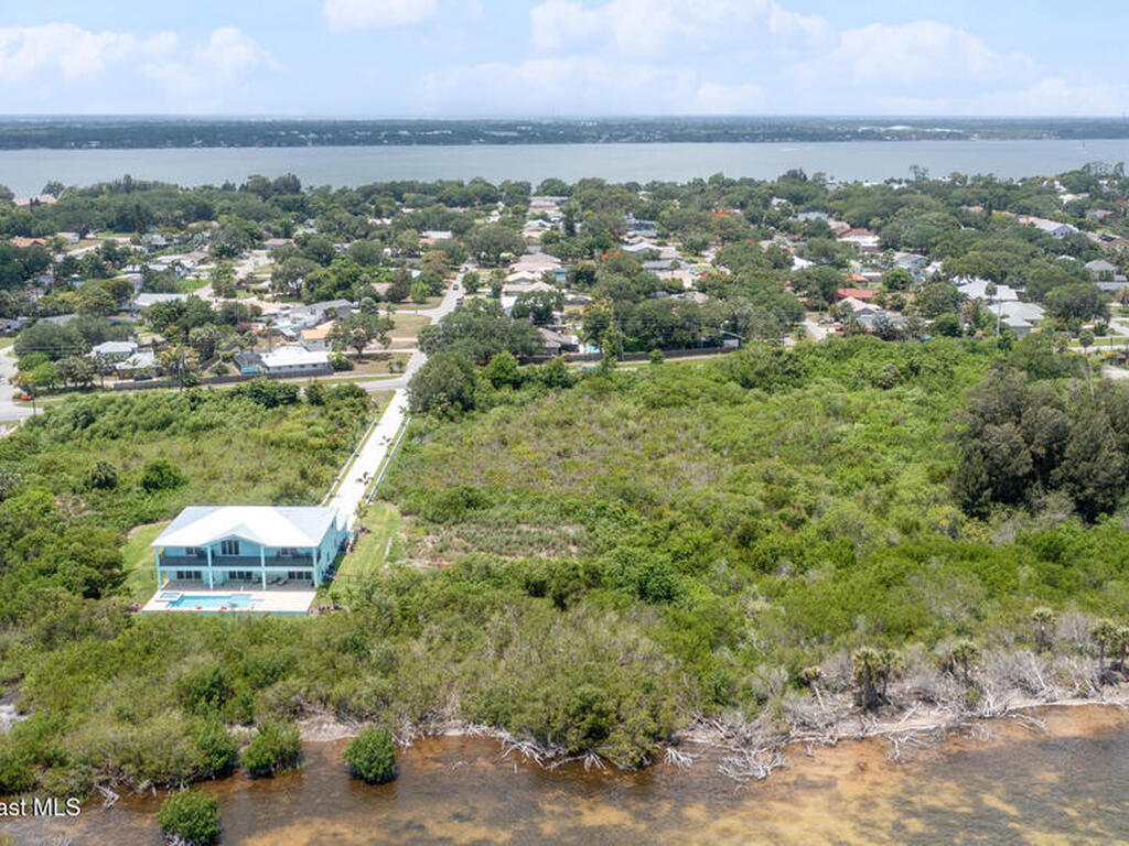 3660 S Courtenay Parkway, Merritt Island, FL 32952