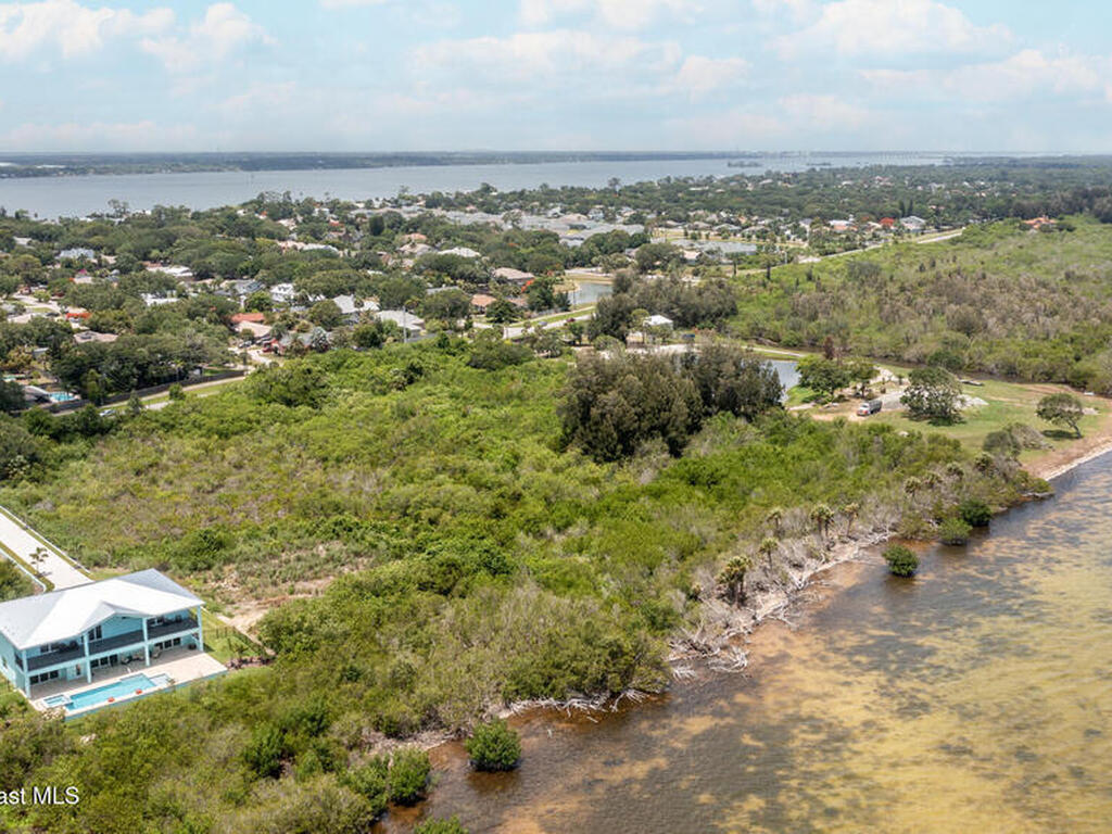 3660 S Courtenay Parkway, Merritt Island, FL 32952