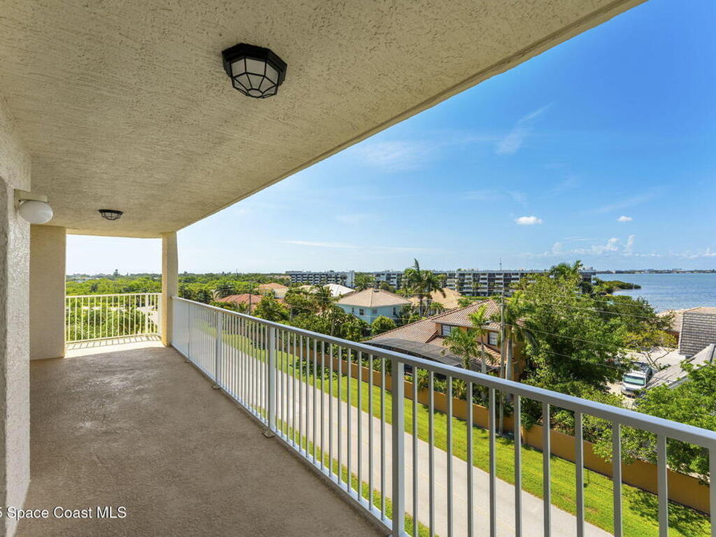 551 Casa Bella Drive, Cape Canaveral, FL 32920