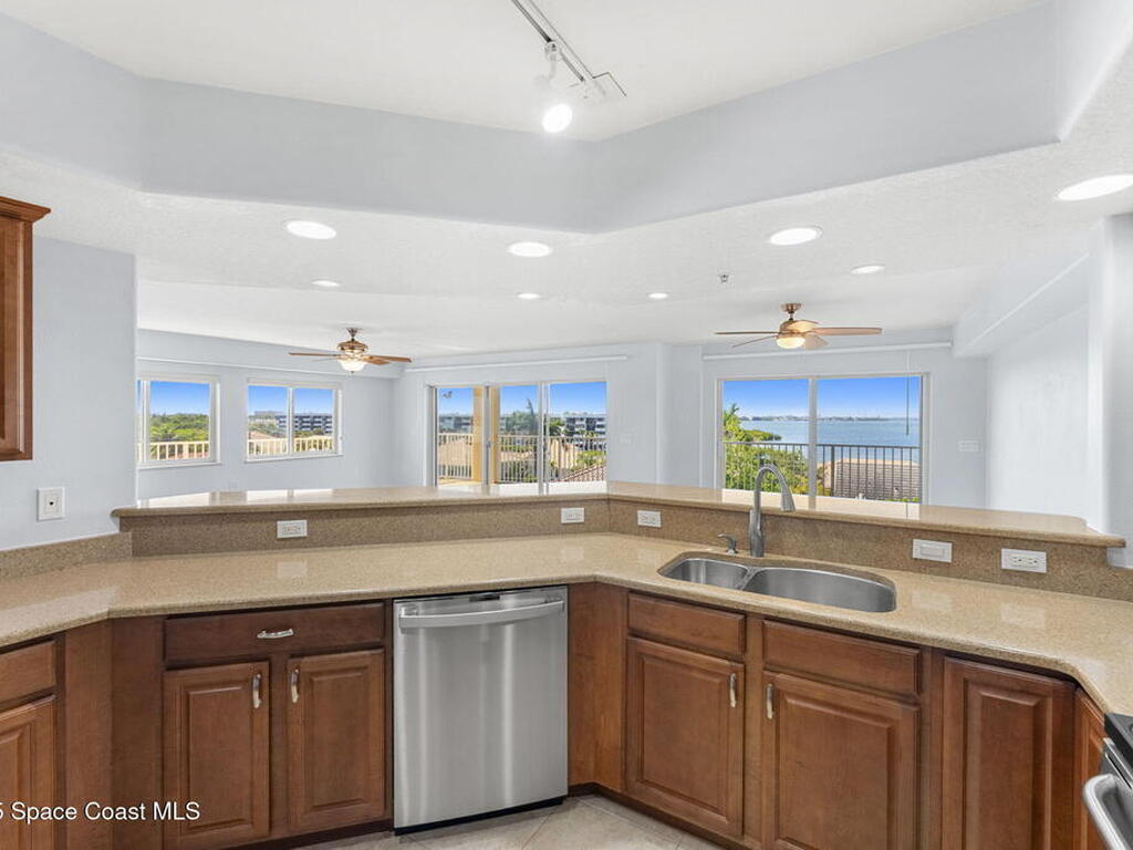 551 Casa Bella Drive, Cape Canaveral, FL 32920