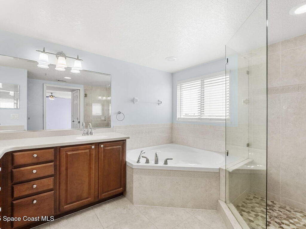 551 Casa Bella Drive, Cape Canaveral, FL 32920