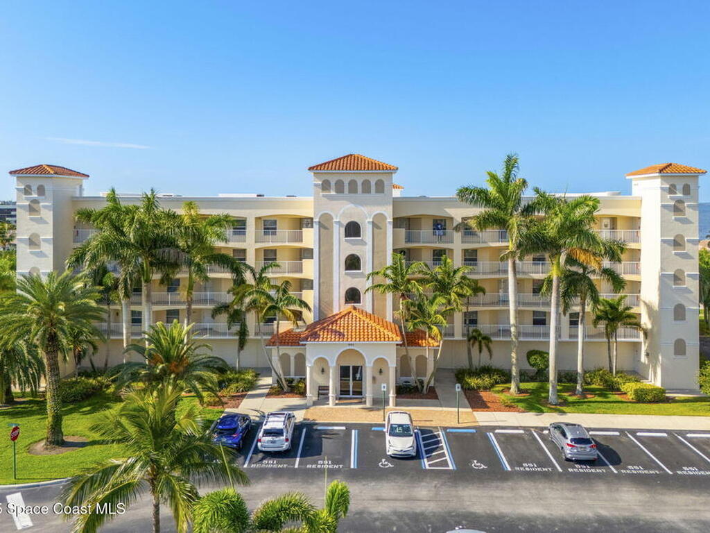 551 Casa Bella Drive, Cape Canaveral, FL 32920