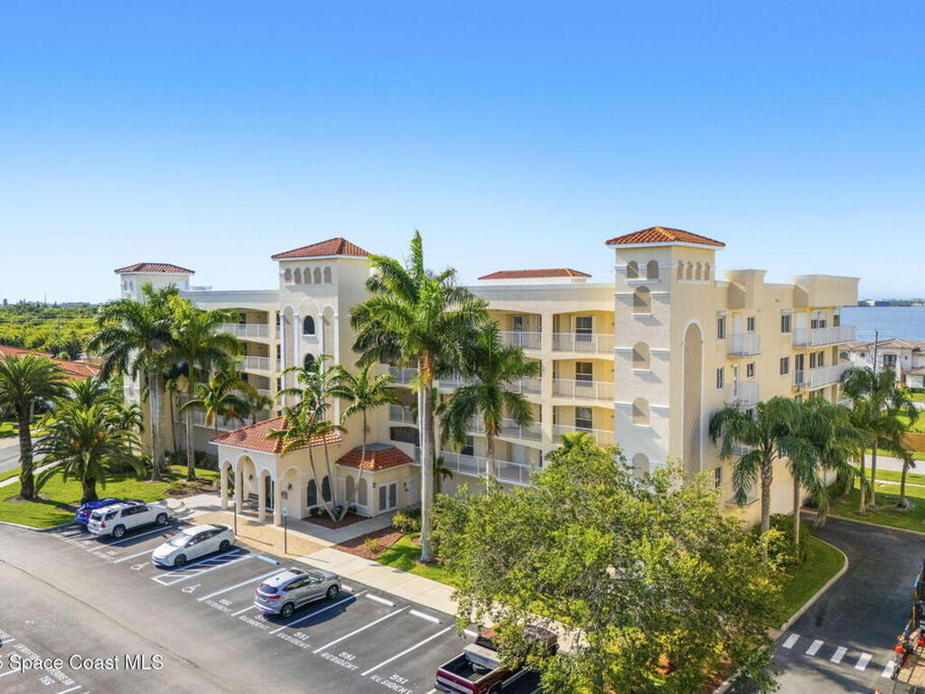 551 Casa Bella Drive, Cape Canaveral, FL 32920