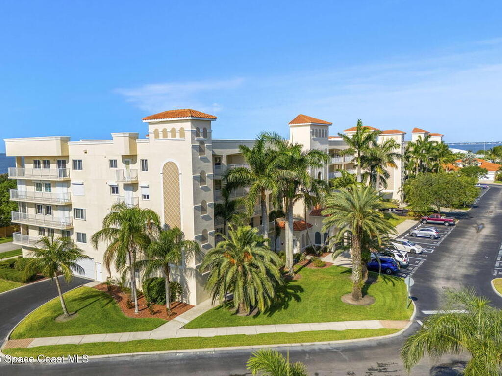 551 Casa Bella Drive, Cape Canaveral, FL 32920