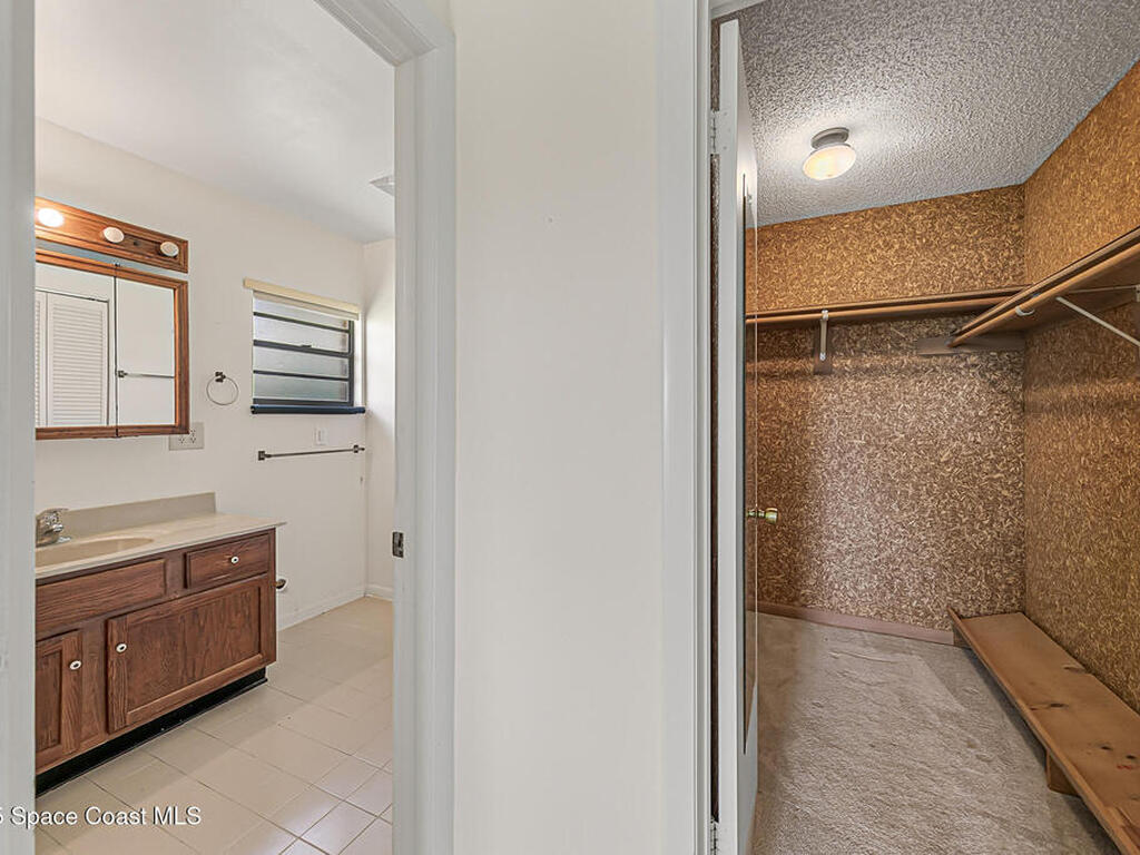 11430 S Tropical Trail, Merritt Island, FL 32952