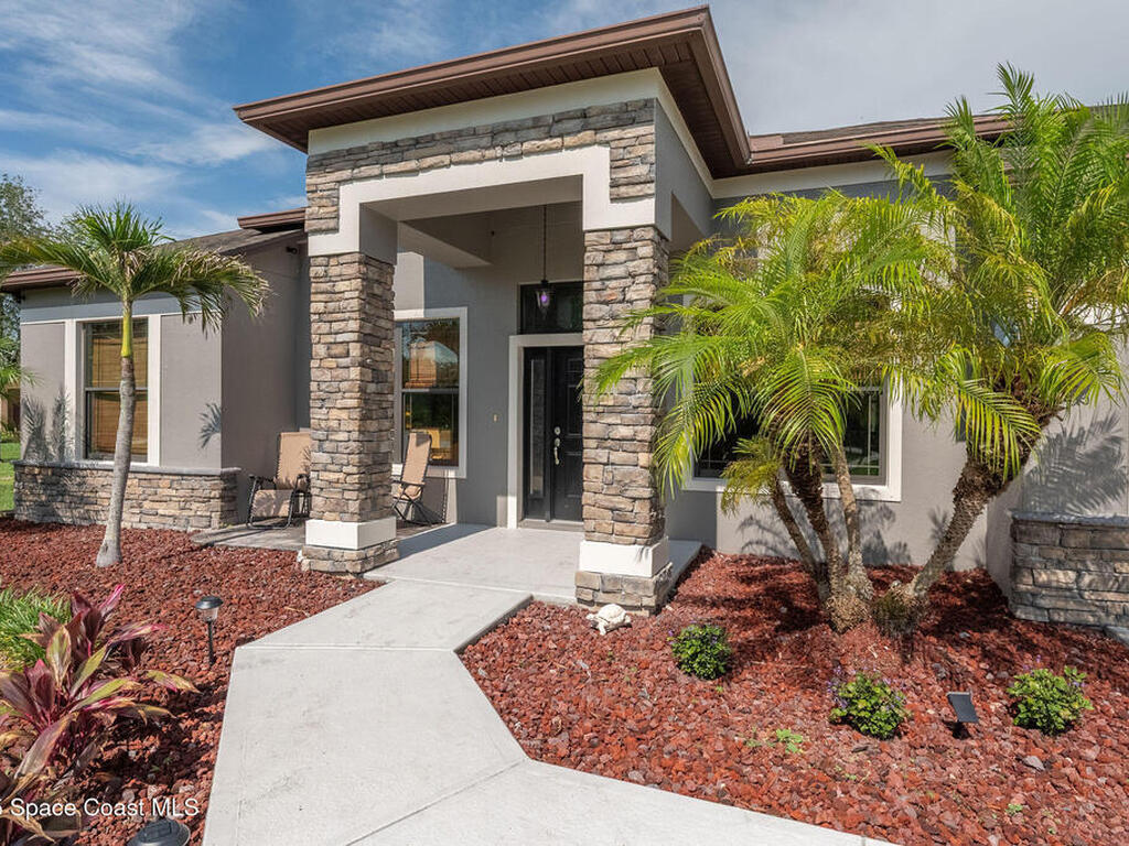 4725 Papaya Street, Cocoa, FL 32926