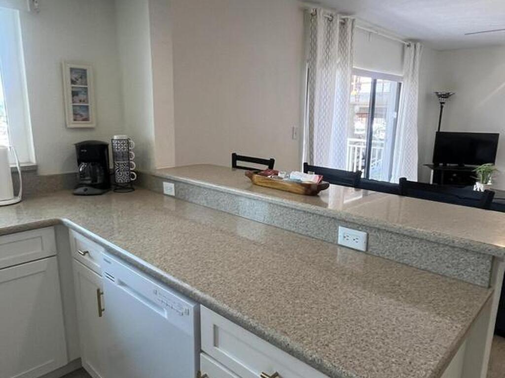 22 Tulip Avenue, Cocoa Beach, FL 32931