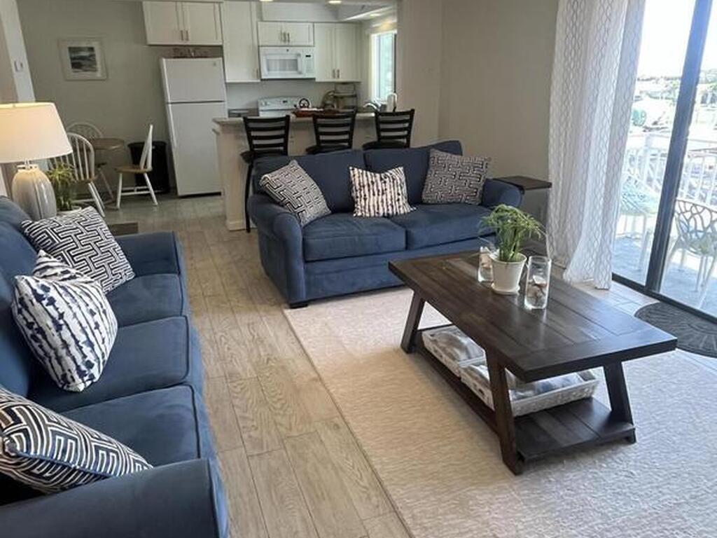 22 Tulip Avenue, Cocoa Beach, FL 32931