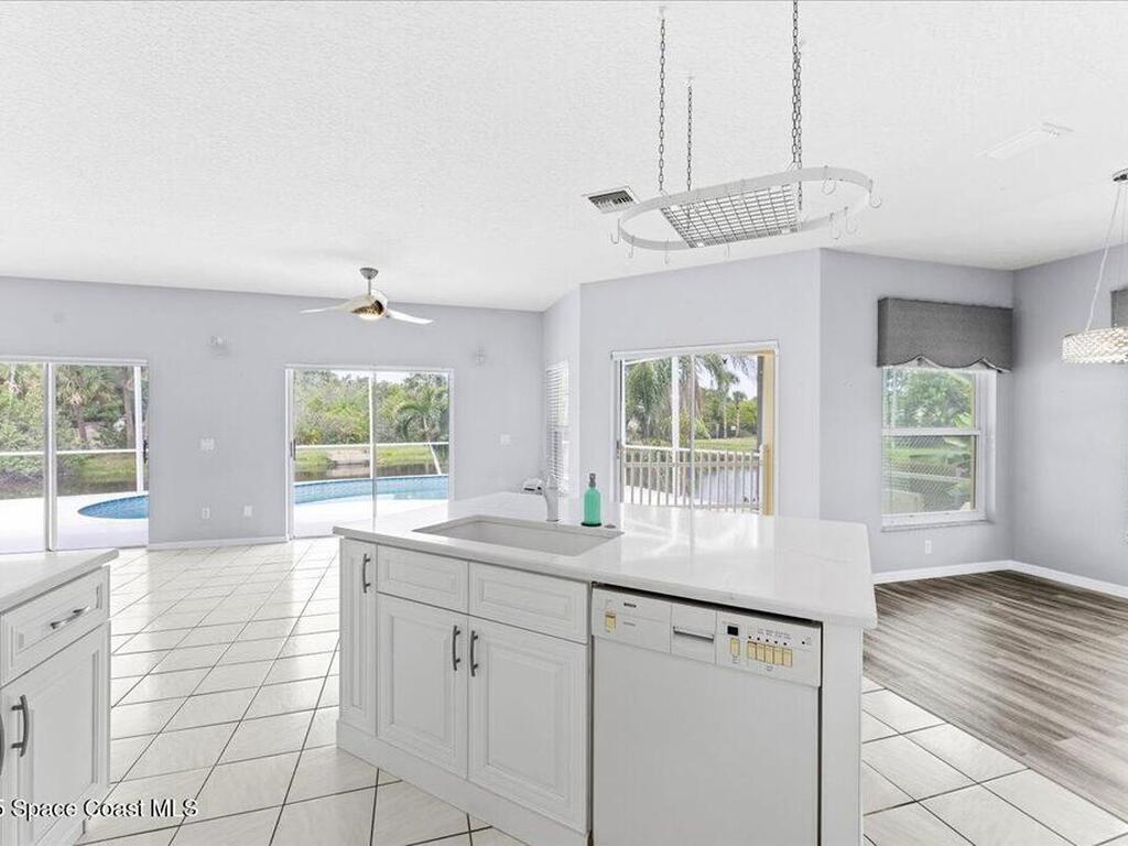 990 Harbor Pines Drive, Merritt Island, FL 32952