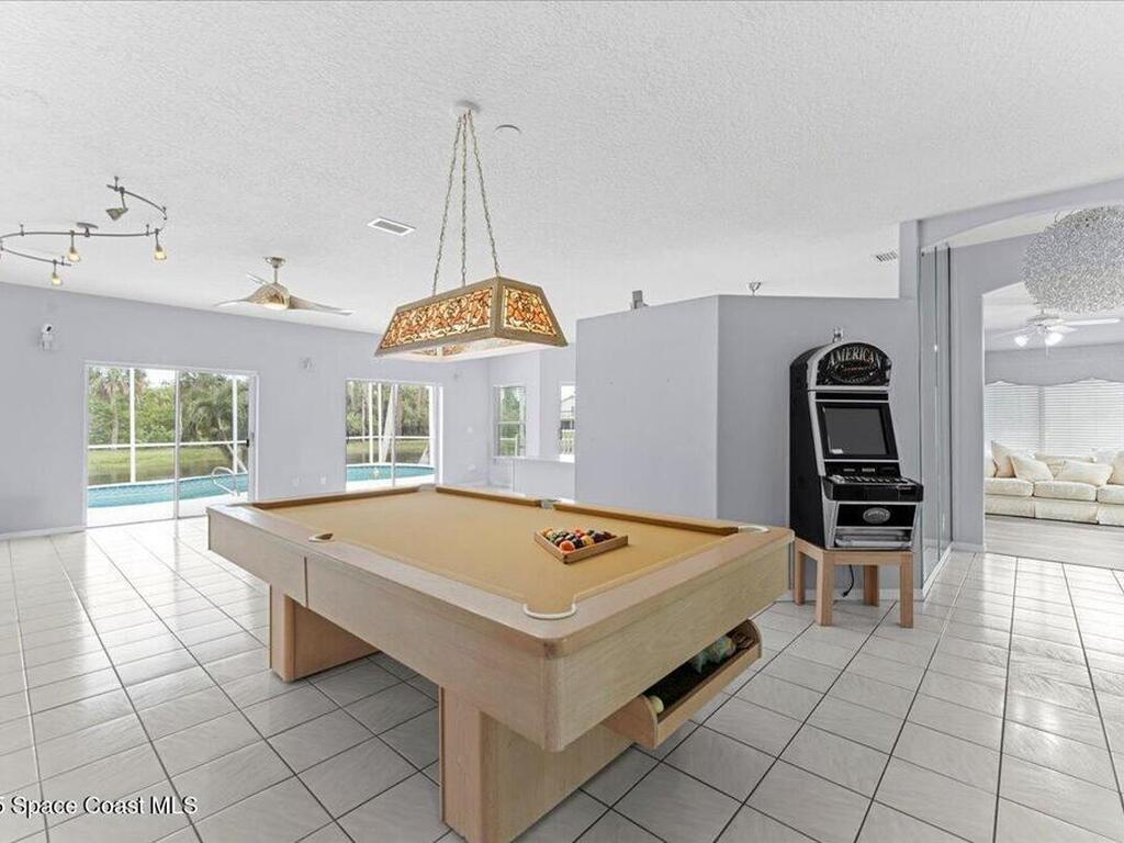 990 Harbor Pines Drive, Merritt Island, FL 32952