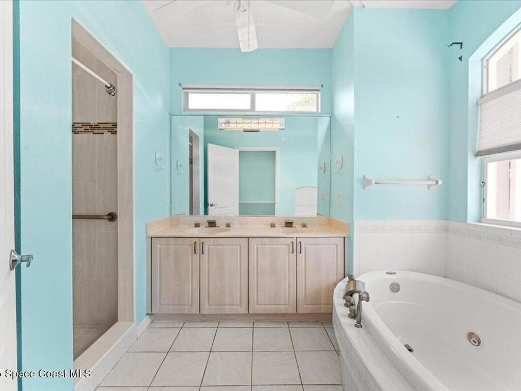 990 Harbor Pines Drive, Merritt Island, FL 32952