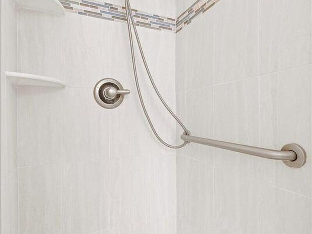 990 Harbor Pines Drive, Merritt Island, FL 32952