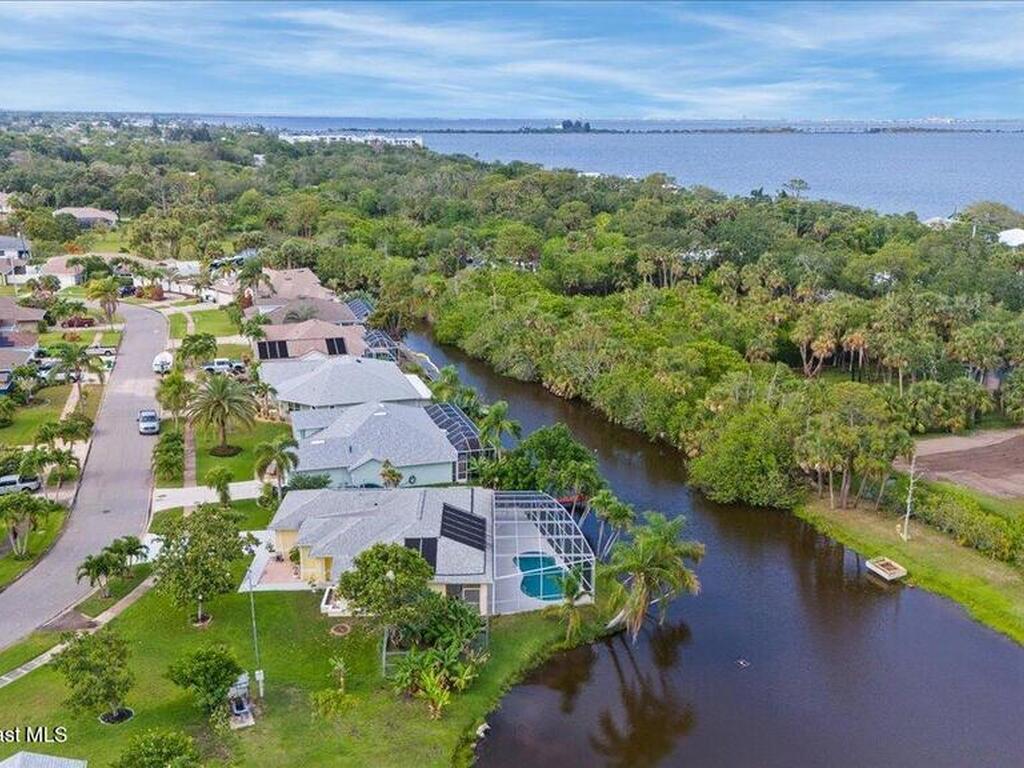 990 Harbor Pines Drive, Merritt Island, FL 32952