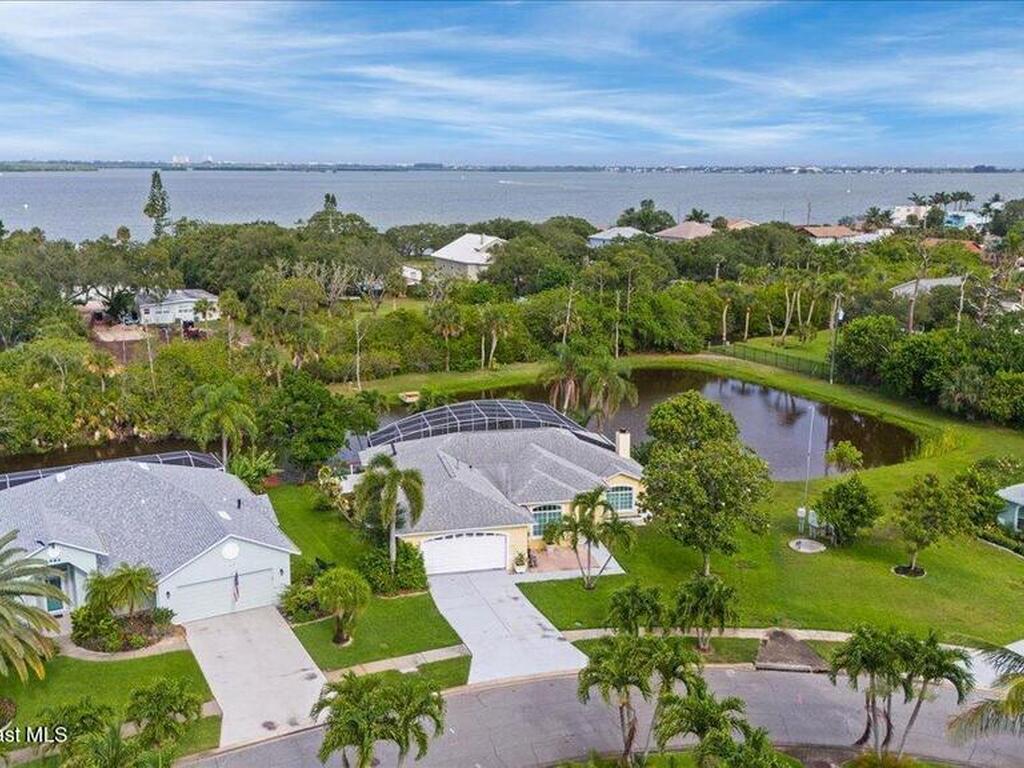 990 Harbor Pines Drive, Merritt Island, FL 32952