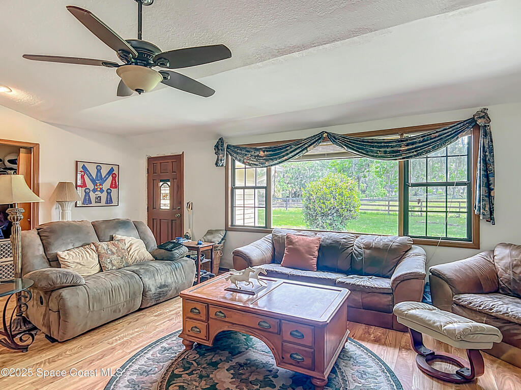 750 SW 91st Place, Ocala, FL 34476