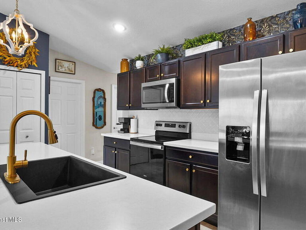 206 Wendover Road, Palm Bay, FL 32908