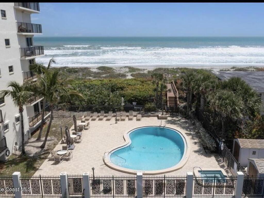 2815 S Atlantic Avenue, Cocoa Beach, FL 32931