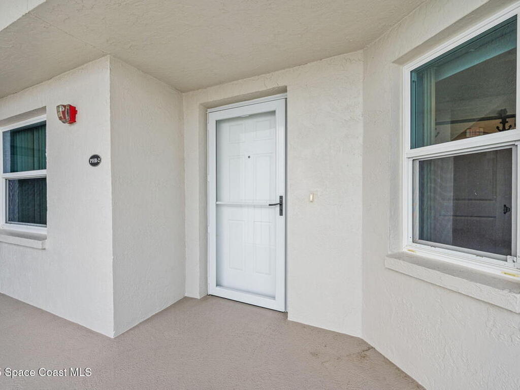 8700 Ridgewood Avenue, Cape Canaveral, FL 32920