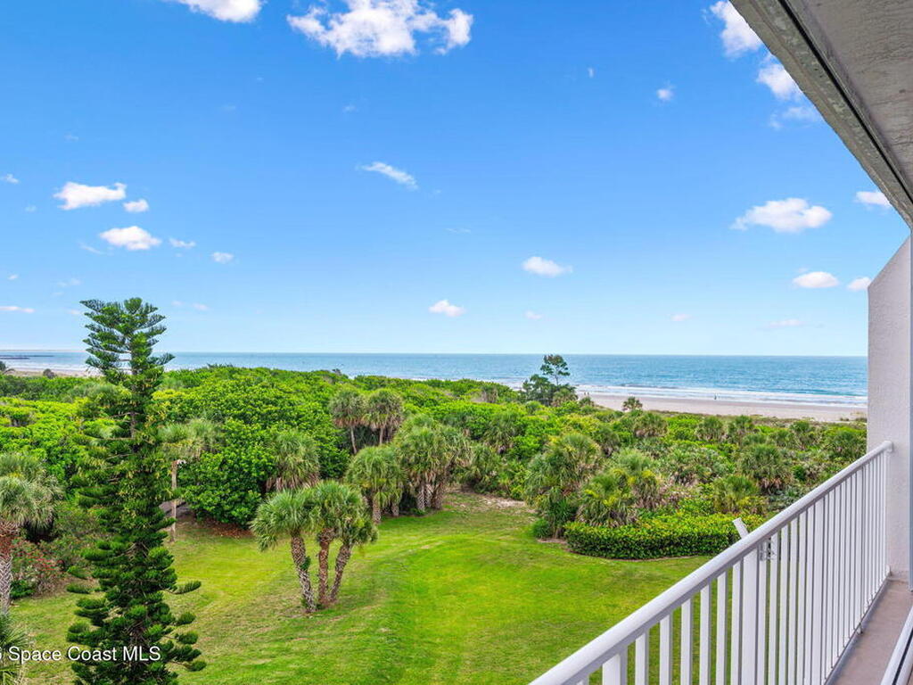 8700 Ridgewood Avenue, Cape Canaveral, FL 32920