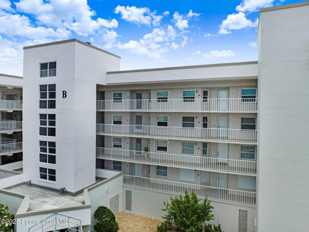 8700 Ridgewood Avenue, Cape Canaveral, FL 32920