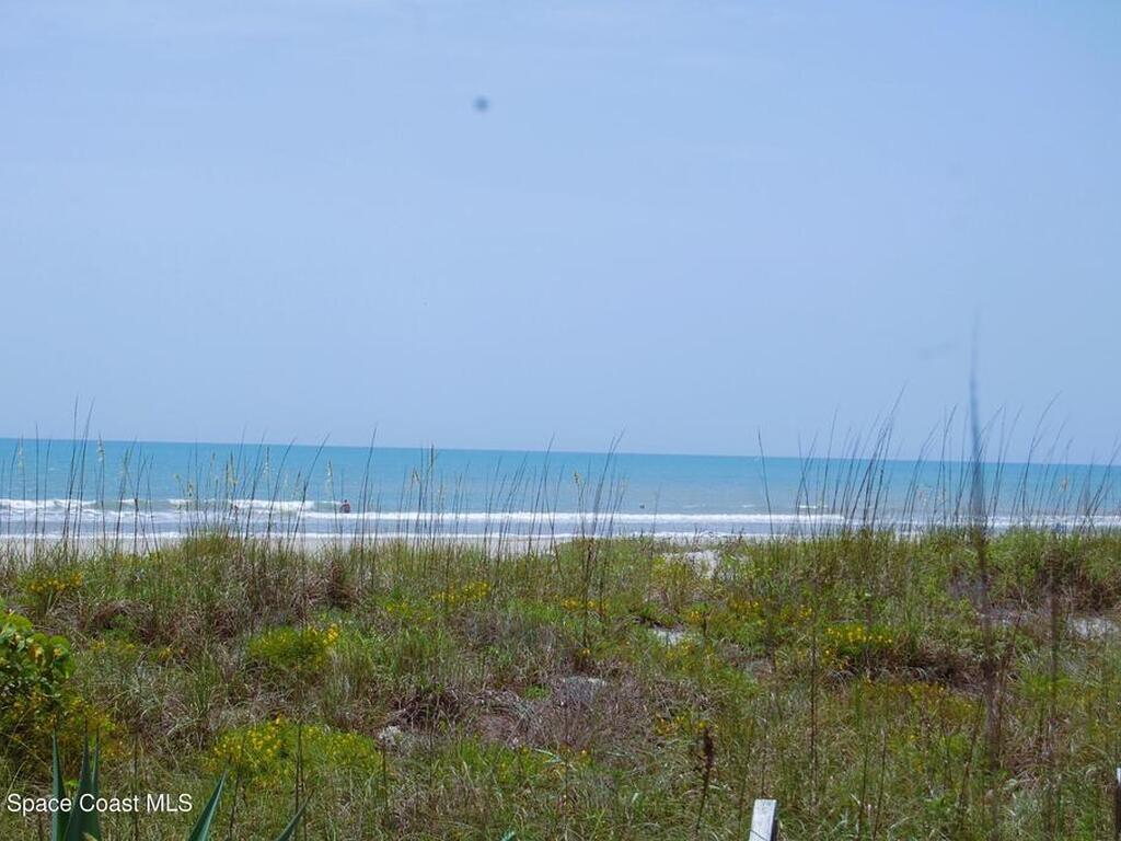 8700 Ridgewood Avenue, Cape Canaveral, FL 32920