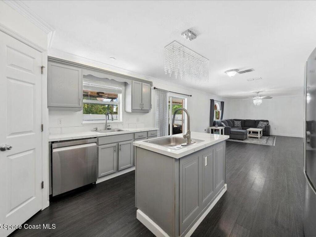 6735 Grissom Parkway, Cocoa, FL 32927