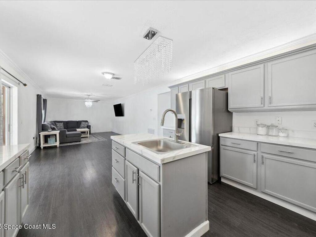 6735 Grissom Parkway, Cocoa, FL 32927